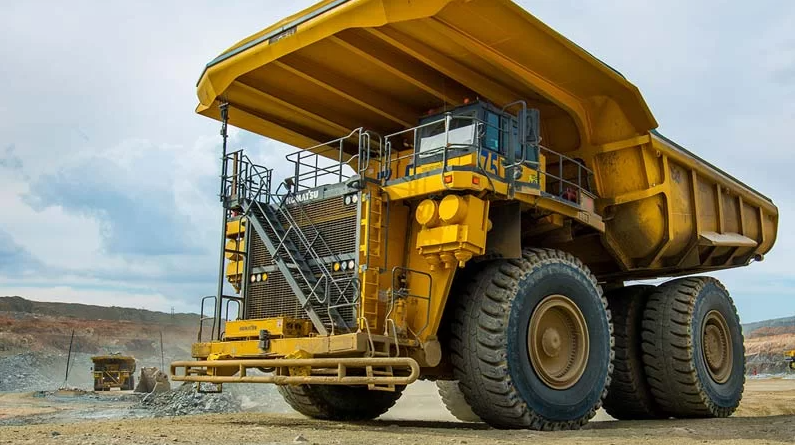 5 Fungsi Utama Dump Truck yang Perlu Anda Ketahui
